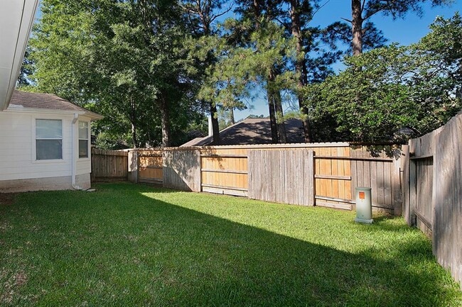 Building Photo - 99 E Foxbriar Forest Cir