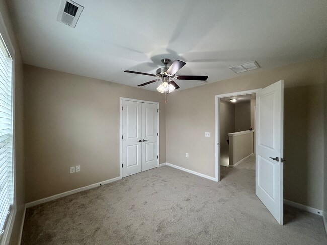 Building Photo - 7211 Weatherstone Blvd