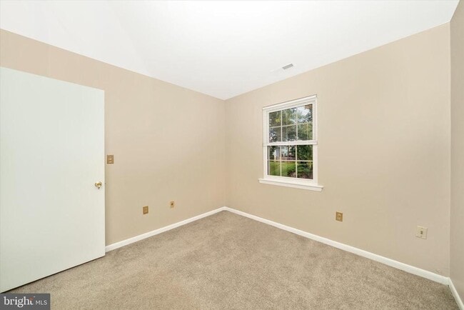 Building Photo - 310 Harry S Truman Dr