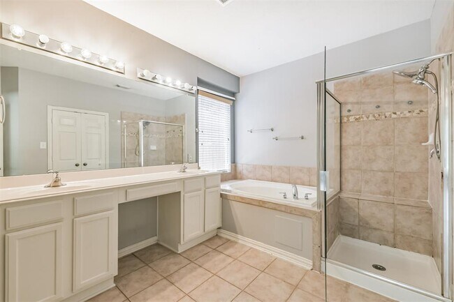 Building Photo - 10510 Barnstable Ct