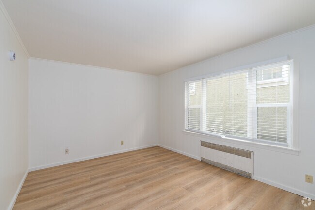 1BR, 1BA - 500SF - Living Room - Alcliff Apartments