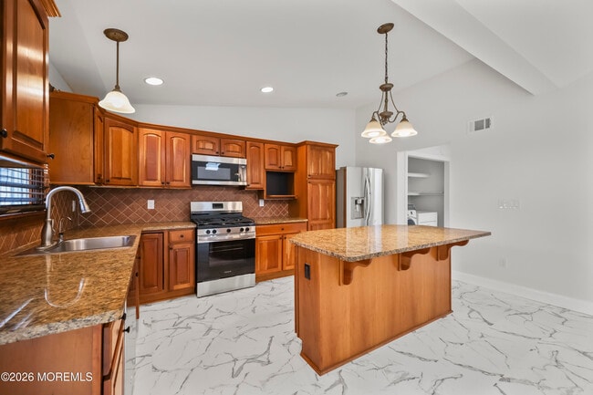 Building Photo - 18 Fierro Ave