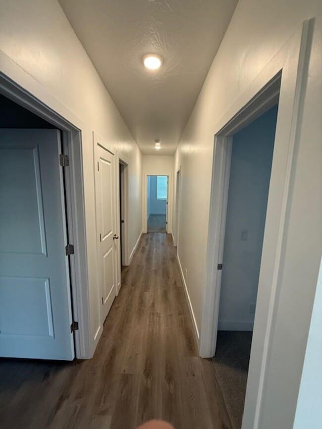 Building Photo - Modern 3 Bedroom Condo in Desert Color