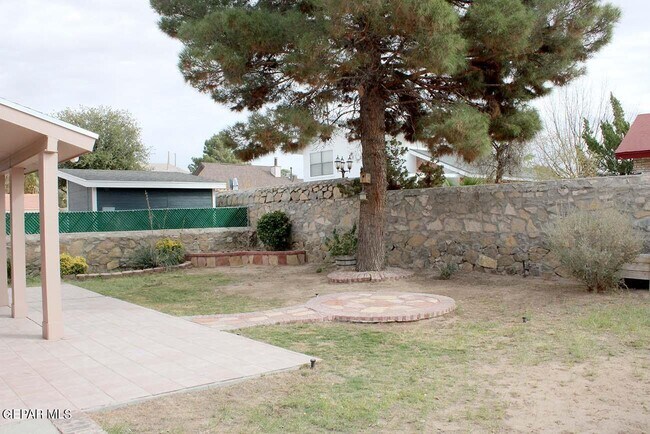 Building Photo - 1720 Firehouse Dr