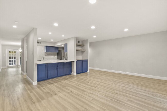 Building Photo - 12633 Memorial Dr