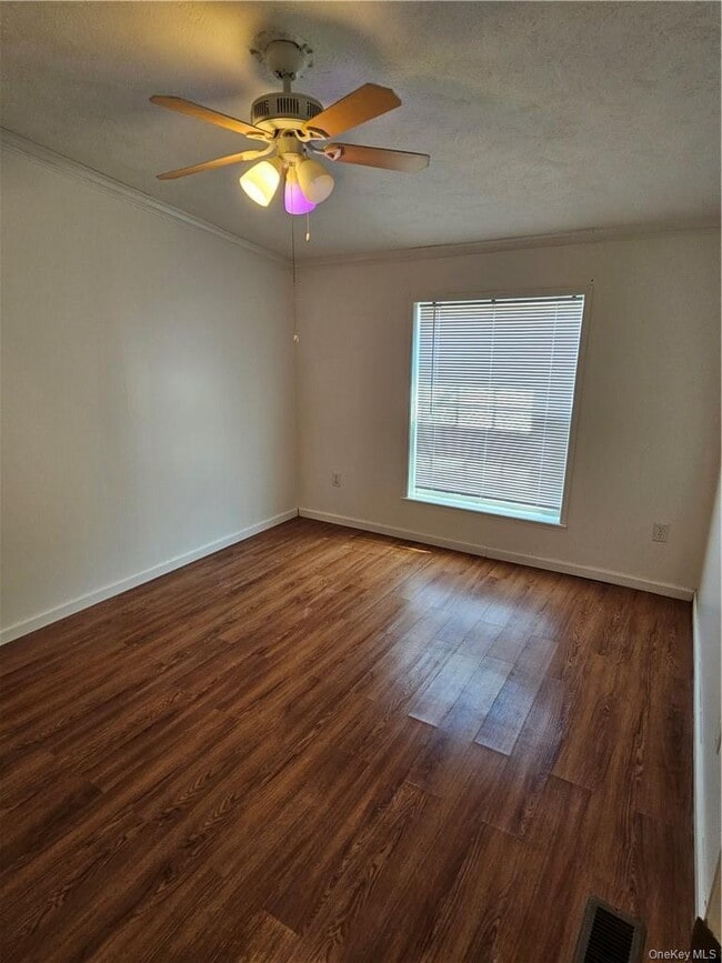 Building Photo - 3 Wildwood Rd