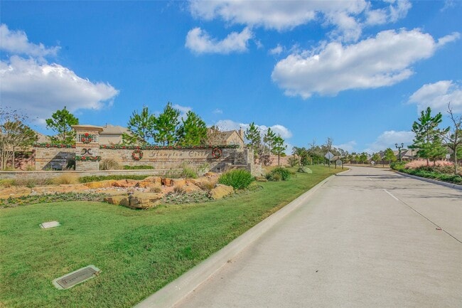 Building Photo - 4759 Creekside Hvn Trl