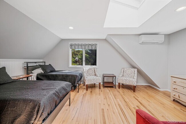 Building Photo - 8 Paynes Ln