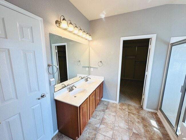 Building Photo - 4-Bedroom Home in Rancho Alto – 2,258 Sq Ft with Garage and Spacious Master Suite