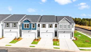 Building Photo - 3195 Haystack Dr
