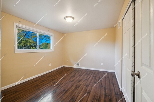Building Photo - Rare Rental Opportunity: 4-Bedroom, 2.5-Ba...