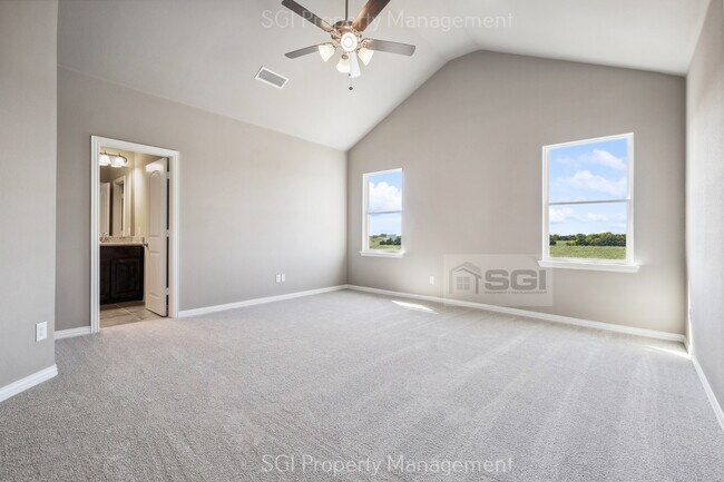 Building Photo - 209 Cedar Elm Ln