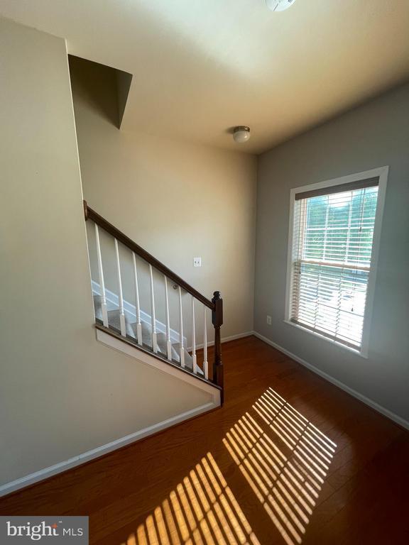 Building Photo - 23232 Scholl Manor Way
