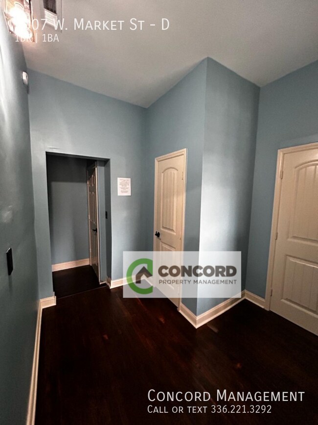 Building Photo - 1007 W Market St