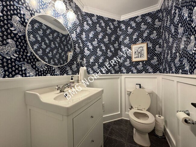 Building Photo - 5654 Governors Pond Cir