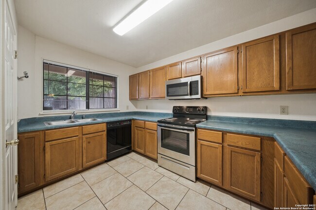 Building Photo - 6102 Prince Charles