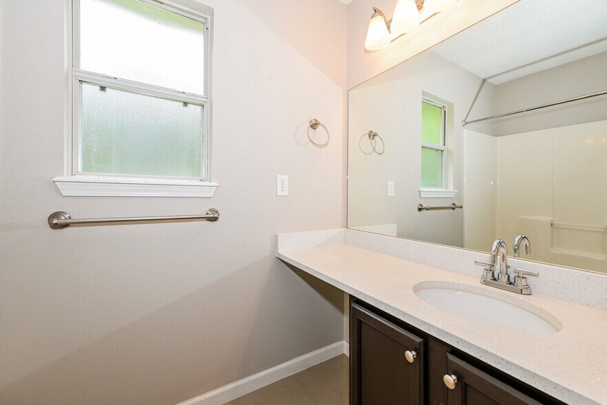 Building Photo - 484 Heron Nest Point