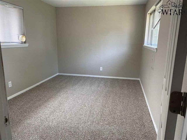 Building Photo - 5006 Kingston Dr