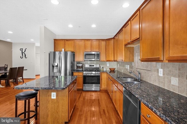 Building Photo - 4749 Thistle Hill Dr