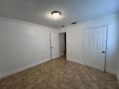 Building Photo - 5900 SW 26th St