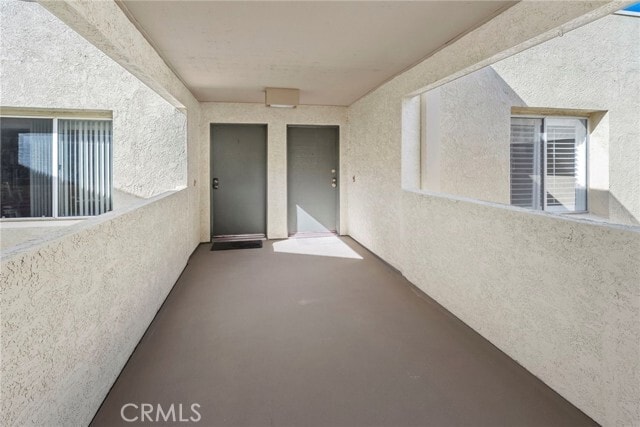 Building Photo - 3200 La Rotonda Dr