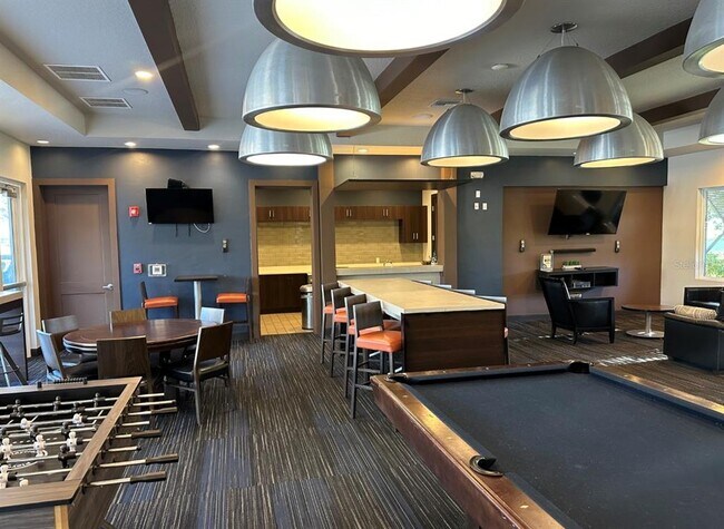 Building Photo - 1222 Royal St. George Blvd