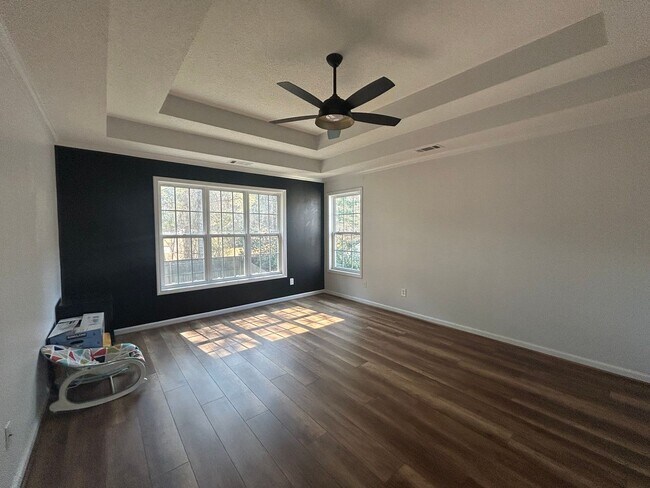 Building Photo - **PRICE IMPROVEMENT**560 Millbrook Village...