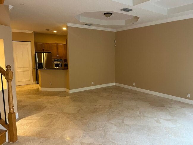 Building Photo - 270 NE 69th Cir