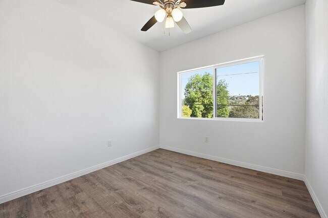 Building Photo - Brand new!