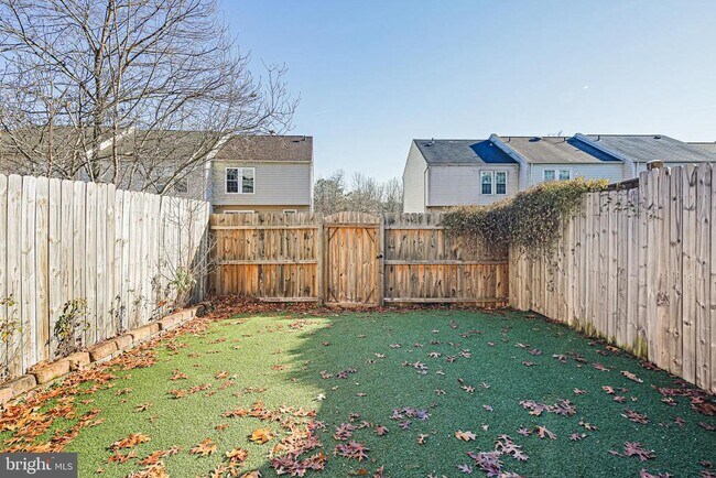 Building Photo - 5 Brantwood Ct