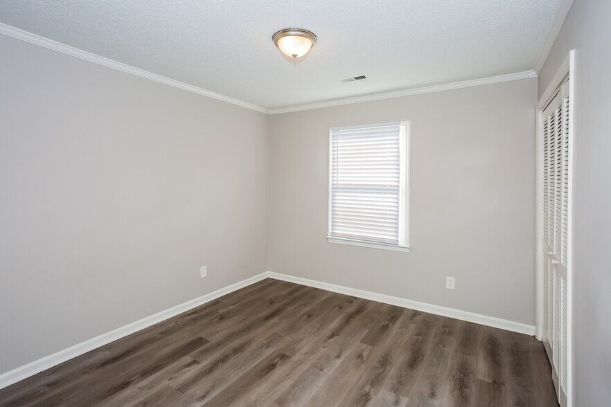 Building Photo - 9147 Moss Cove Ct