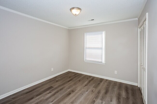 Building Photo - 9147 Moss Cove Ct