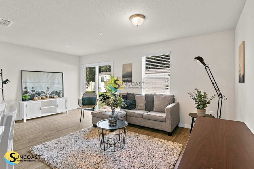 Building Photo - 585 Century 21 Dr