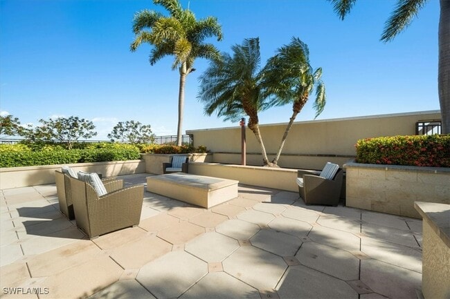 Building Photo - 9115 Strada Pl