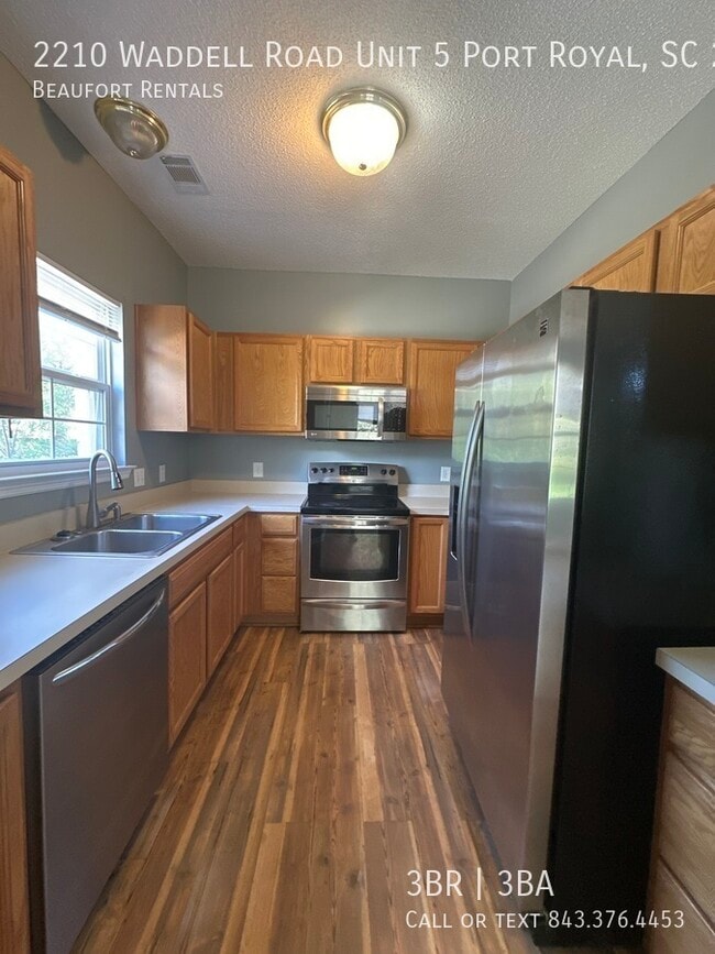 Building Photo - 2210 Waddell Road Unit 5 Port