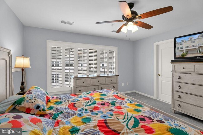 Building Photo - 92 Washington St