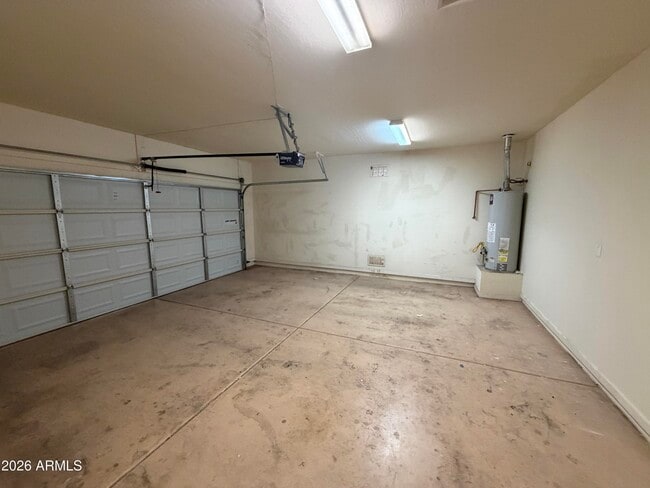 Building Photo - 421 W Wisteria Pl