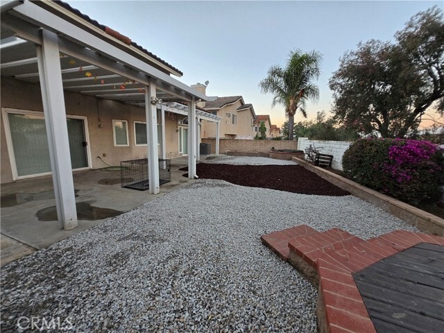 Building Photo - 17917 Vía Casitas