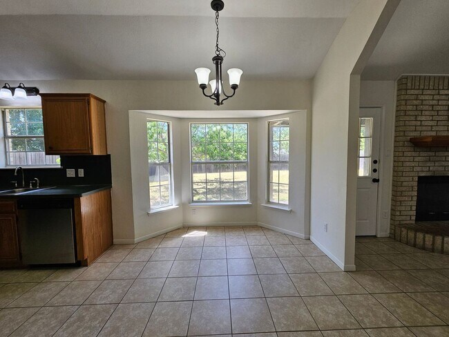 Building Photo - 4211 Breckenridge Dr