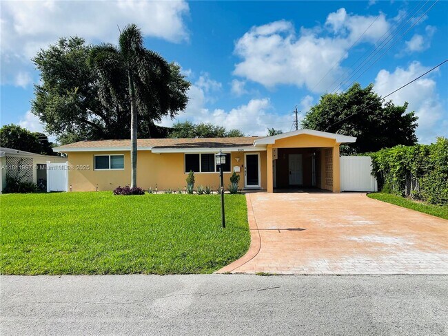 Primary Photo - 8520 NW 15th St