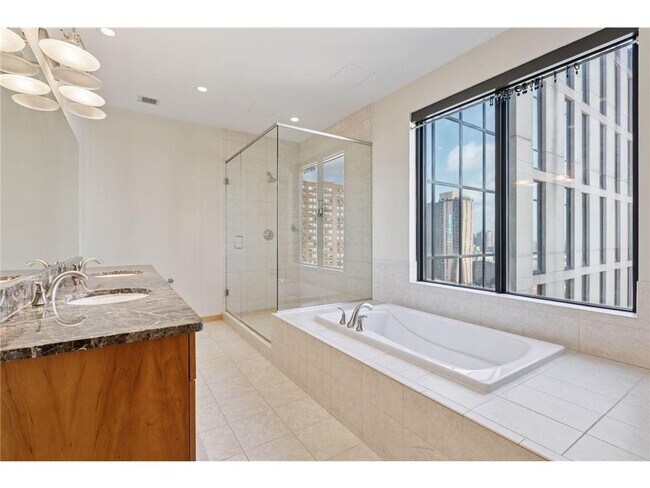 Building Photo - 201 S 11th St