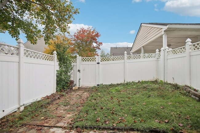 Building Photo - 7718 Porter House Dr