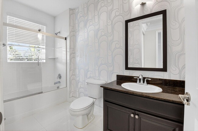 Building Photo - 4920 NW 15th Ave