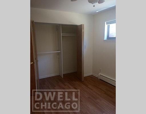 Building Photo - 6000 N Kenmore Ave