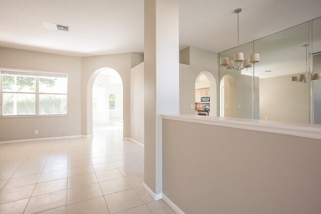 Building Photo - 109 Black Olive Crescent