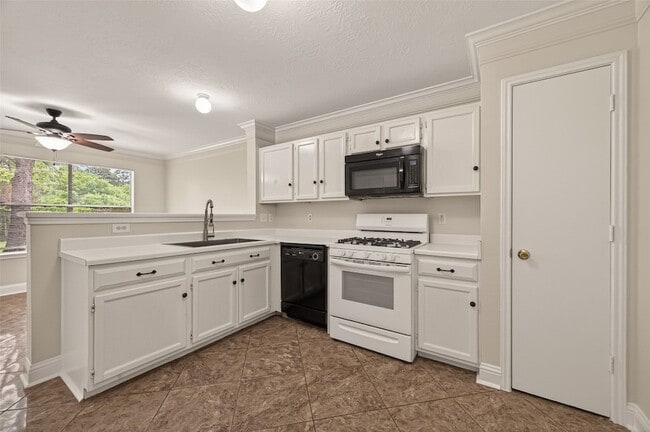 Building Photo - 16715 N Mist Dr