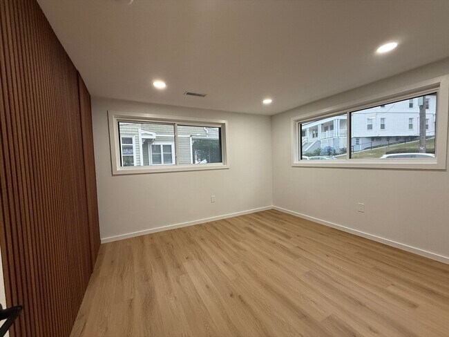 Building Photo - 50 Cliff Ave