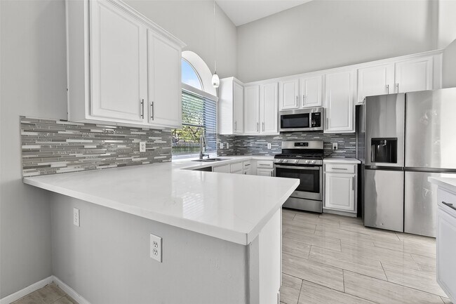 Building Photo - 17711 Shelby Oaks Cir