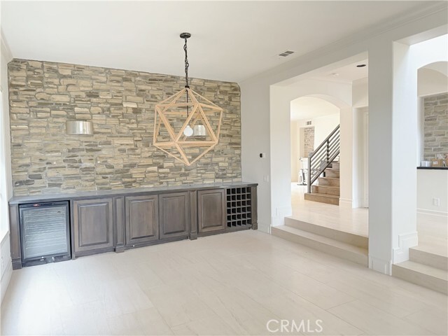 Building Photo - 5 Roadrunner Ct