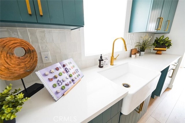 Building Photo - 3642 6th Ave